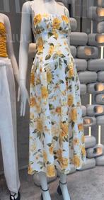 Robe mango a fleurs jaunes L, Vêtements | Femmes, Enlèvement ou Envoi, Comme neuf