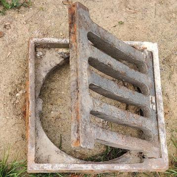 Stevig gietijzeren putrooster / rooster (23x23 cm) beschikbaar voor biedingen