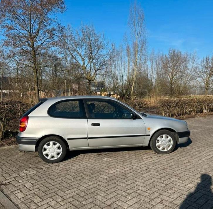 We kopen Toyota Corolla en Peugeot 406, Auto's, Toyota, Bedrijf, Corolla, Achteruitrijcamera, Adaptieve lichten, Adaptive Cruise Control