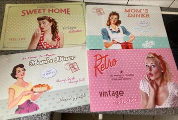 4 placemats onderleggers retro vintage prent beschikbaar voor biedingen