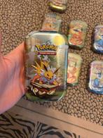 Pokemon Prismatic Evolutions Mini Tin TCG, Hobby en Vrije tijd, Verzamelkaartspellen | Pokémon, Ophalen of Verzenden