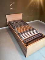 Bed met uitschuifbare lade voor extra matras of berging!, Ophalen, Zo goed als nieuw