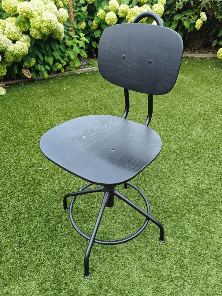IKEA KULLABERG Bureaustoel – Industrieel Design (Set van 2 –, Huis en Inrichting, Barkrukken, Gebruikt, 30 tot 60 cm, Metaal, 2 krukken