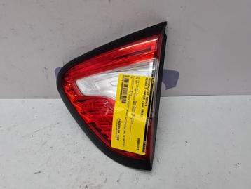 Achterlicht rechts van een Renault Captur beschikbaar voor biedingen