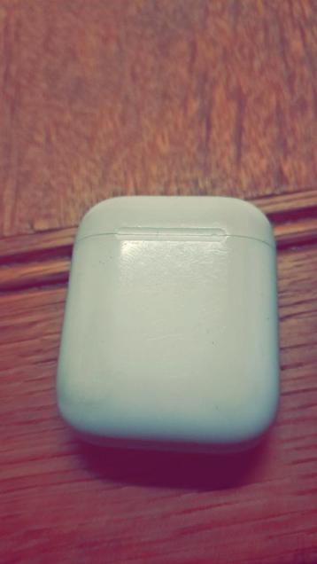 Airpod 2 zo goed als nieuw beschikbaar voor biedingen