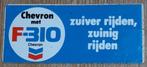 Vintage sticker Chevron Oil F-310 motorolie autocollant, Auto of Motor, Ophalen of Verzenden, Zo goed als nieuw
