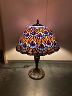 Tiffany stijl lamp, tafellamp in uitstekende staat!, Huis en Inrichting, Glas, Tiffany, Ophalen of Verzenden, Zo goed als nieuw