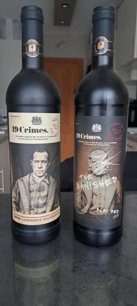 Living wine bottles, Verzamelen, Wijnen, Nieuw, Ophalen