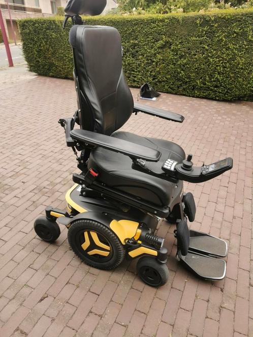 Permobiel M3 elektrische rolstoel nieuwstaat slechts 8km, Diversen, Rolstoelen, Zo goed als nieuw, Elektrische rolstoel, Inklapbaar
