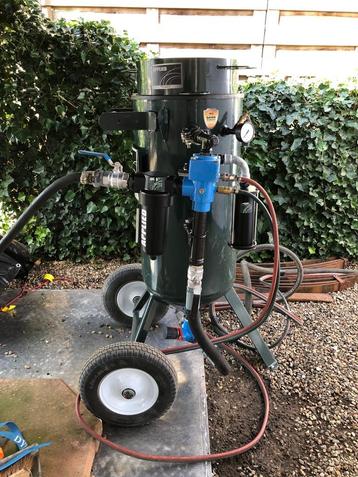 100L Zandstraalketel met toebehoren (geen compressor)