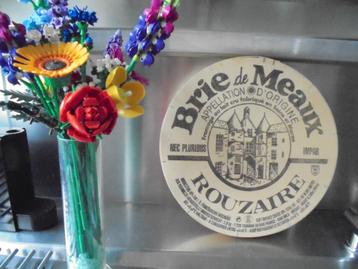 Grote lege houten kaasdoos "Brie de Meaux" beschikbaar voor biedingen