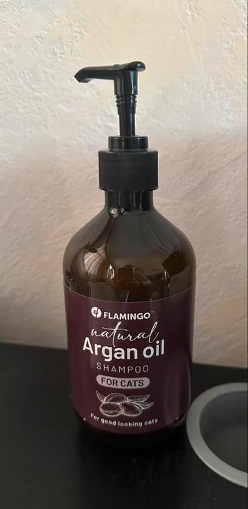 Natural argan oil shampoo voor katten beschikbaar voor biedingen