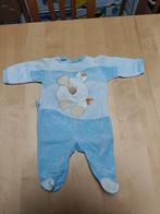 Warme pyjama/kruippakje hond maat 68, Kinderen en Baby's, Babykleding | Maat 68, Nacht- of Onderkleding, Gebruikt, Jongetje of Meisje