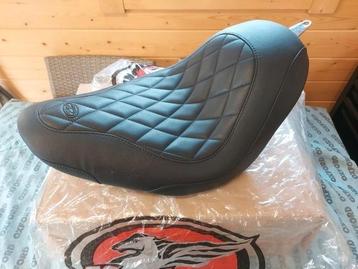 SELLE MUSTANG POUR LES MODÈLES HARLEY-DAVIDSON SOFTAIL !!!