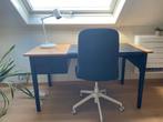Bureau met accessoires, Ophalen, Zo goed als nieuw