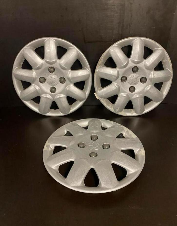 3 Peugeot 106 en andere wieldoppen of 13" aanhangwagen, Auto diversen, Wieldoppen, Gebruikt, Ophalen of Verzenden