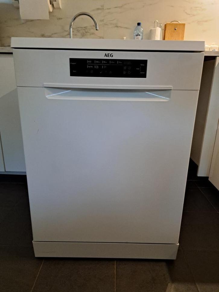 AEG - 6000 SatelliteClean - FFB64627ZW, Elektronische apparatuur, Vaatwasmachines, Zo goed als nieuw, Vrijstaand, 85 tot 90 cm