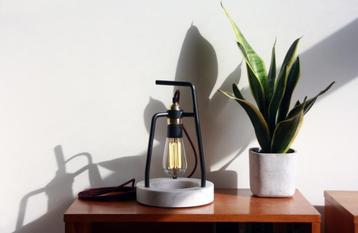 Marmeren lamp beschikbaar voor biedingen