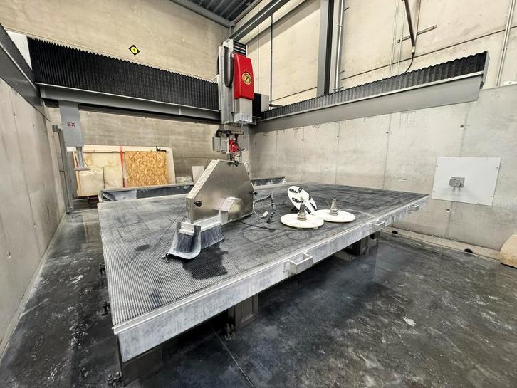 CNC Helios DEA 2023 steenbewerkingsmachine, Doe-het-zelf en Bouw, Gereedschap | Zaagmachines, Zo goed als nieuw, Ophalen