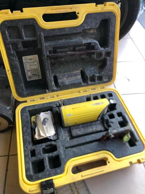 Leica Piper 200 pijplaser, Doe-het-zelf en Bouw, Meetapparatuur, Gebruikt, Druk, Ophalen