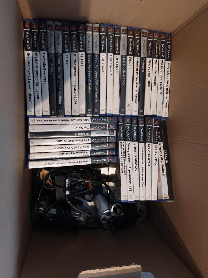 ️ PlayStation 2 Console + 35 games (bundel), Games en Spelcomputers, Spelcomputers | Sony PlayStation 2, Gebruikt, Slim, Zilver