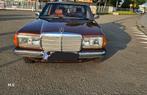 MERCEDES 240D OLDTIMER, Auto's, Mercedes-Benz, 4 deurs, Achterwielaandrijving, 4 cilinders, Bruin