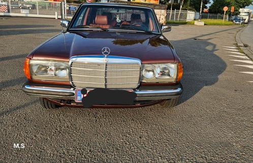 MERCEDES 240D OLDTIMER, Auto's, Mercedes-Benz, Particulier, 200-Serie, Alarm, Centrale vergrendeling, Elektrische ramen, Lichtmetalen velgen