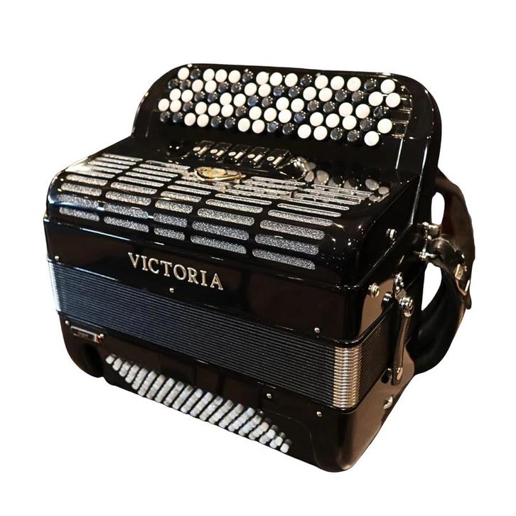 Victoria AC235V Tweedehands Knopaccordeon, Musique & Instruments, Accordéons, Accordéon à boutons, 96 basses, Autres marques, Avec valise