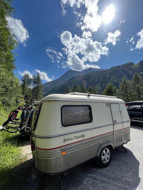 Eriba Triton, Caravans en Kamperen, Caravans, Particulier, tot en met 3, 500 - 750 kg, Treinzit, Eriba, Dwarsbed, Omvormbare zithoek