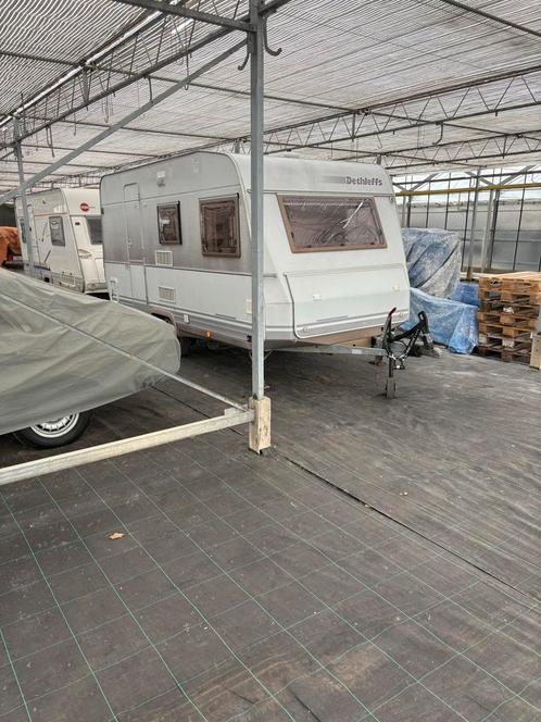 Dethleffs caravan new line, Caravans en Kamperen, Caravans, Particulier, tot en met 4, 750 - 1000 kg, Treinzit, Dethleffs, Omvormbare zithoek