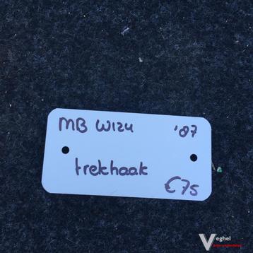 Mercedes W124 Sedan 1986 Trekhaak beschikbaar voor biedingen