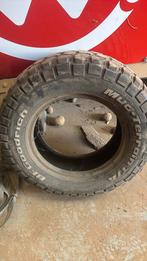 Pneu bf goodrich, Enlèvement, Comme neuf