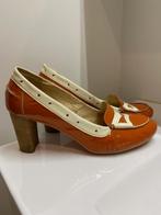 oranje laklederen schoenen van Laura&Ko (Italy)mt41, Kleding | Dames, Laura&Ko, Oranje, Ophalen of Verzenden, Schoenen met hoge hakken