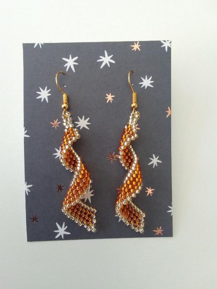 Boucles d'oreille fait main, Bijoux, Sacs & Beauté, Boucles d'oreilles, Neuf, Pendantes, Autres matériaux, Enlèvement ou Envoi