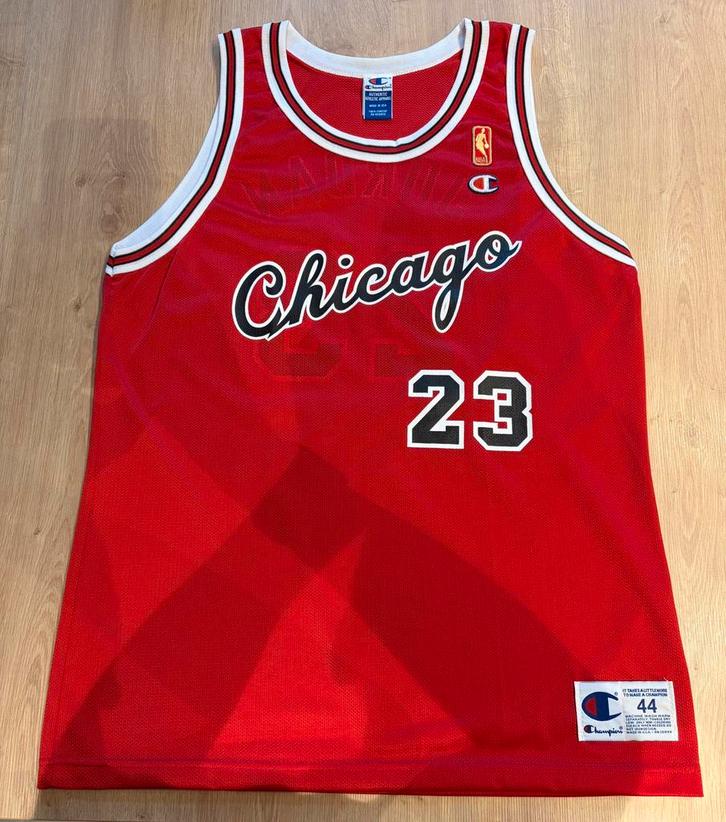 Te koop: Unieke Champion Michael Jordan ChicagoBulls Jersey, Sport en Fitness, Basketbal, Zo goed als nieuw, Ophalen of Verzenden
