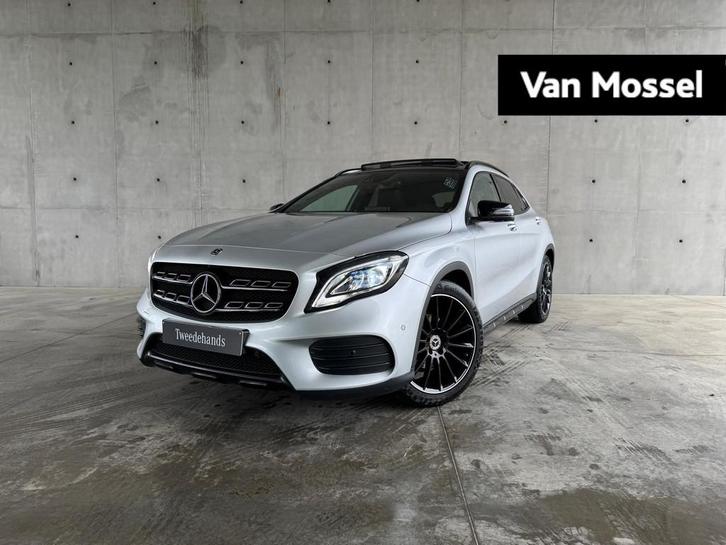 Mercedes-Benz GLA 180 AMG LINE + TREKHAAK + PANORAMISCH DAK, Auto's, Mercedes-Benz, Bedrijf, Te koop, GLA, 360° camera, Electronic Stability Program (ESP)