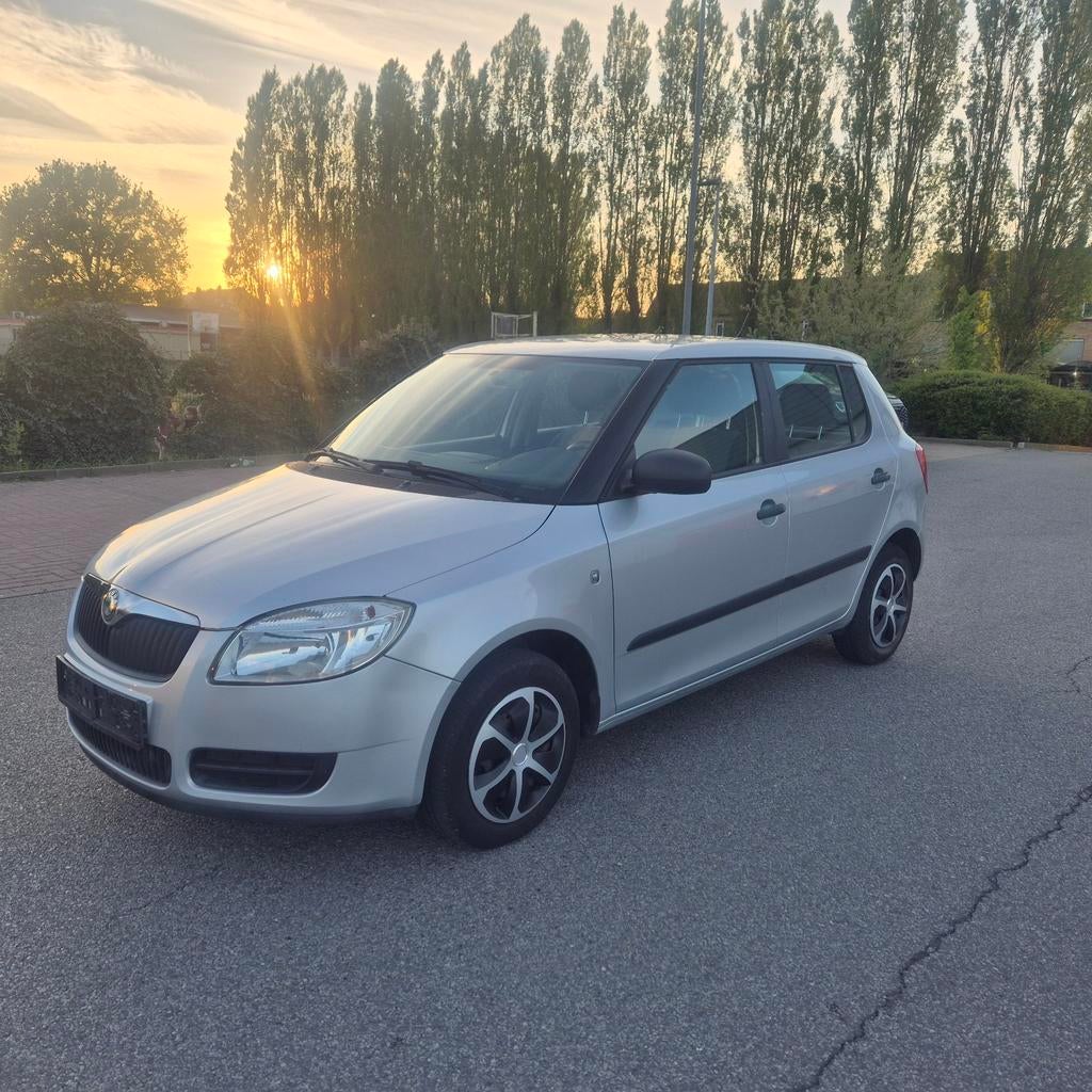Skoda fabia 130000 km essence ️ 0467 73 45 17, Autos, Achat, Particulier, Essence, Fabia