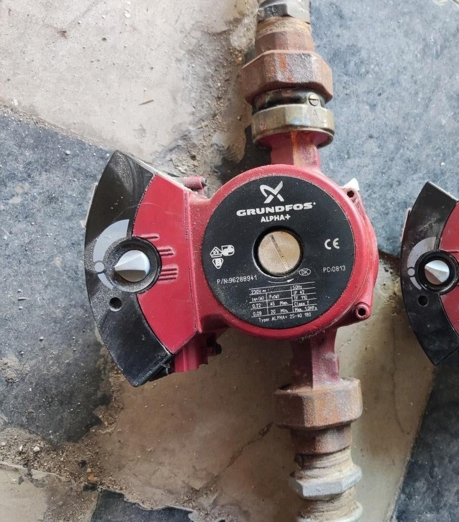 Grundfos - Circulateur de chauffage - bon état, Bricolage & Construction, Enlèvement, Utilisé, Autres types