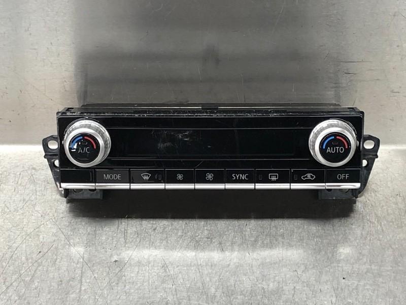 PANNEAU DE COMMANDE CHAUFFAGE CLIMATISATION (|7820B232|), Utilisé, Mitsubishi