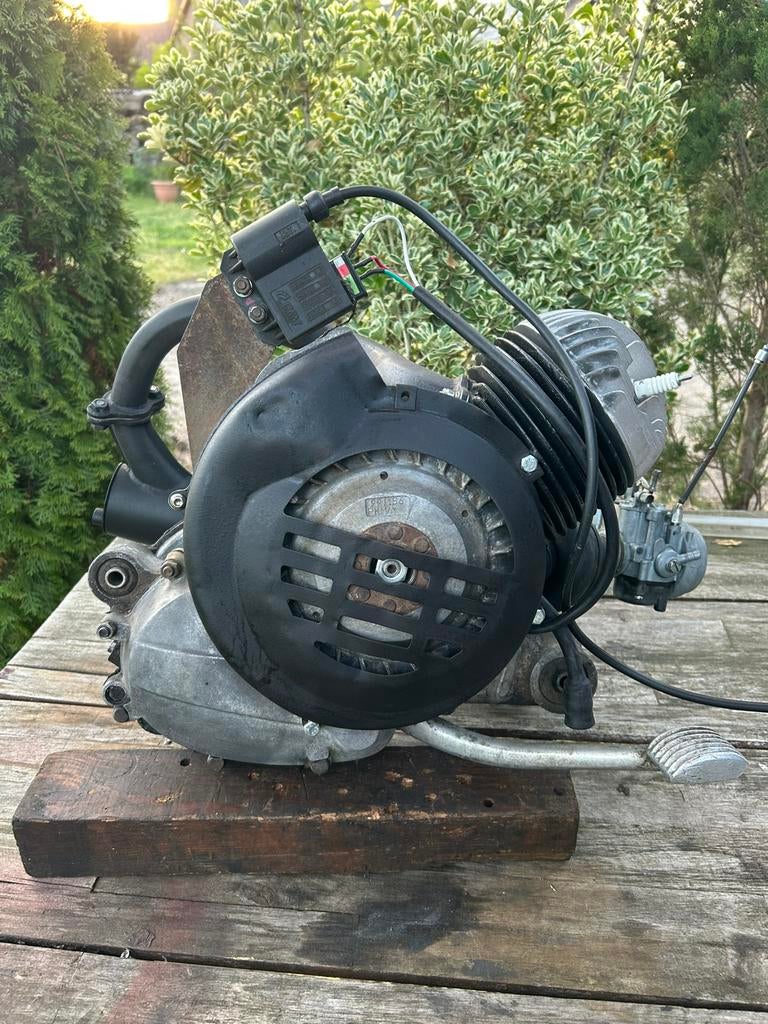 Vespa PK125 XL2 motorblok, Motoren, Ophalen