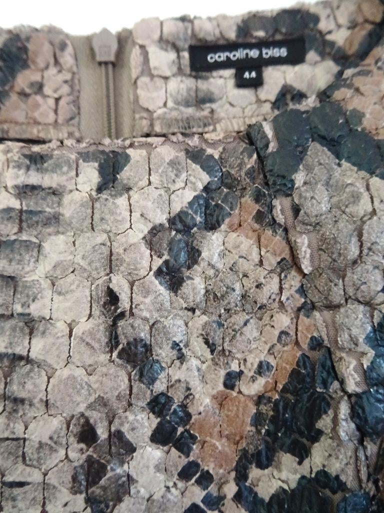 Als nieuw: dure jurk Caroline Biss, speciale stof. Maat 44, Kleding | Dames, Overige kleuren, Maat 42/44 (L), Ophalen of Verzenden