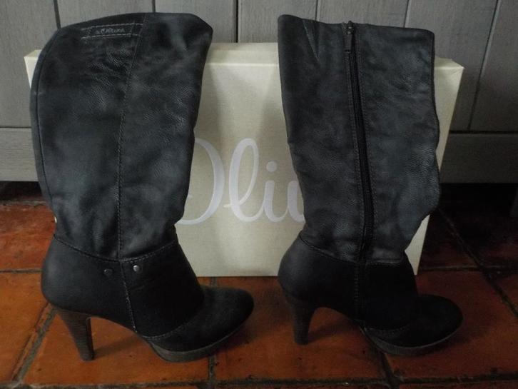 magnifiques bottes hautes de la marque s.Oliver taille 39, Vêtements | Femmes, Chaussures, Comme neuf, Bottes hautes, Noir, Enlèvement ou Envoi