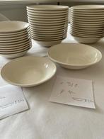 Royal Boch schaaltjes / diepe borden set van 43 stuks, Ophalen, Gebruikt, Aardewerk, Bord(en)