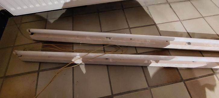 2 tl buizen inclusief armatuur 1m55, Doe-het-zelf en Bouw, Metalen, Ophalen
