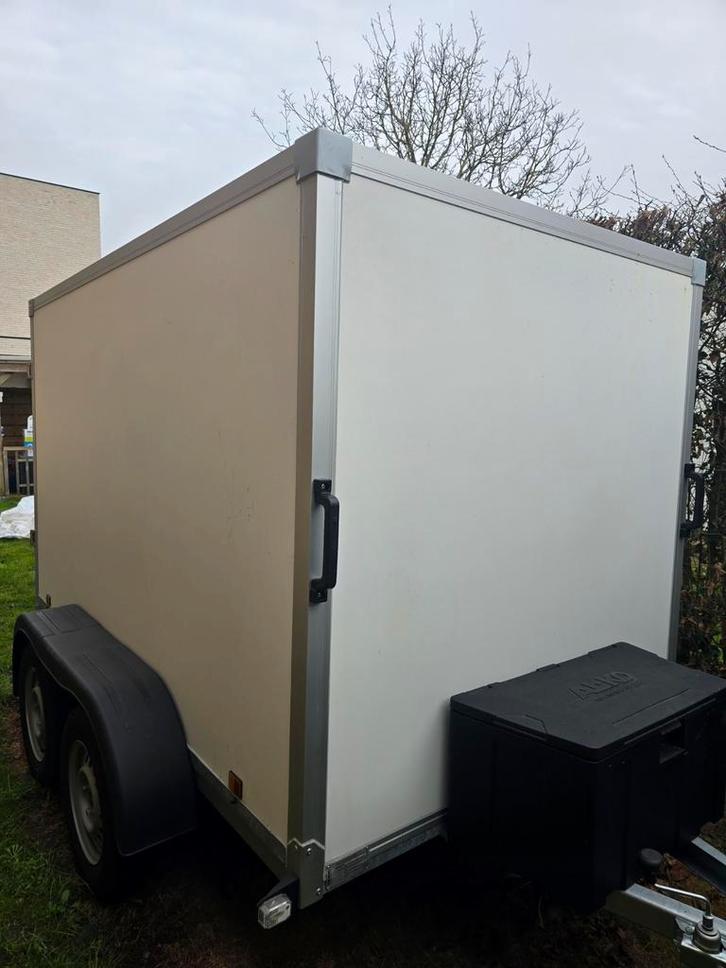 Mooie Recente Gesloten aanhangwagen, Autos : Divers, Remorques, Enlèvement