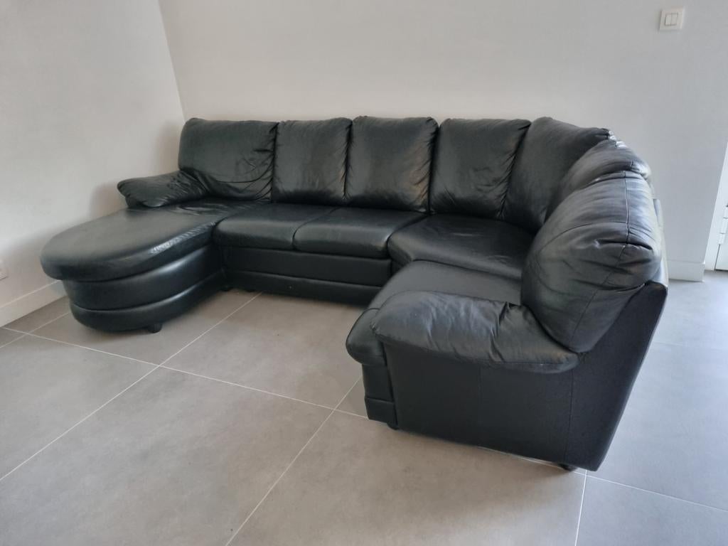 Hoeksalon in leder, Ophalen