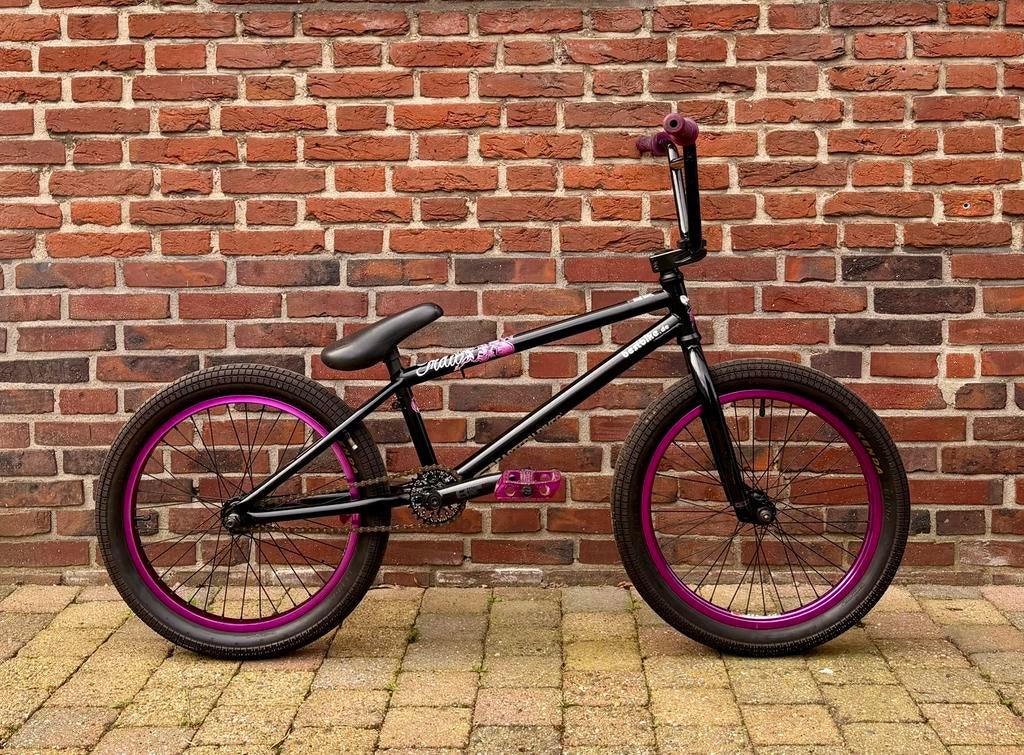 Eastern Traildigger BMX - Zo goed als nieuw, Fietsen en Brommers, Ophalen, Stuur 360° draaibaar, 20 tot 24 inch, Zo goed als nieuw