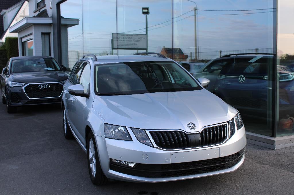 SKODA OCTAVIA 1.5TSI-AC-NAVI-SMARTLINK, Auto's, Skoda, Bedrijf, Te koop, Octavia, Airbags, Airconditioning, Apple Carplay, Bluetooth