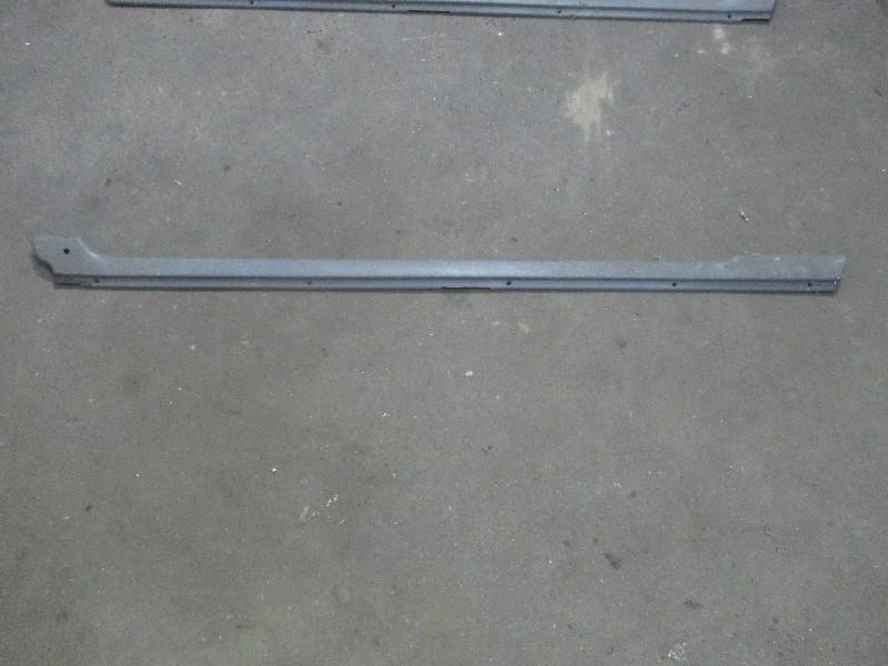 BAGUETTE DE PORTE AVANT GAUCHE Fiesta 2 (77fb-b13209-aa), Autos : Pièces & Accessoires, Carrosserie & Tôlerie, Ford, Avant, Gauche