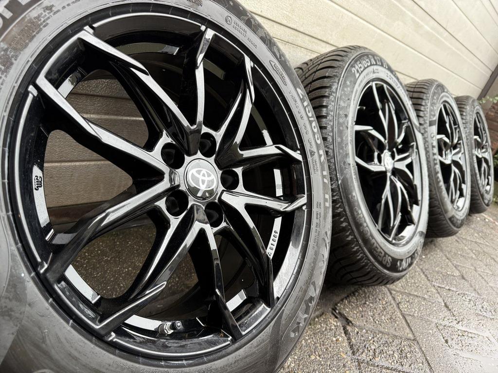 17 " Toyota RAV4 XA50 PHEV Highlaner Supra MK4 velgen, 215 mm, -, -, Banden en Velgen